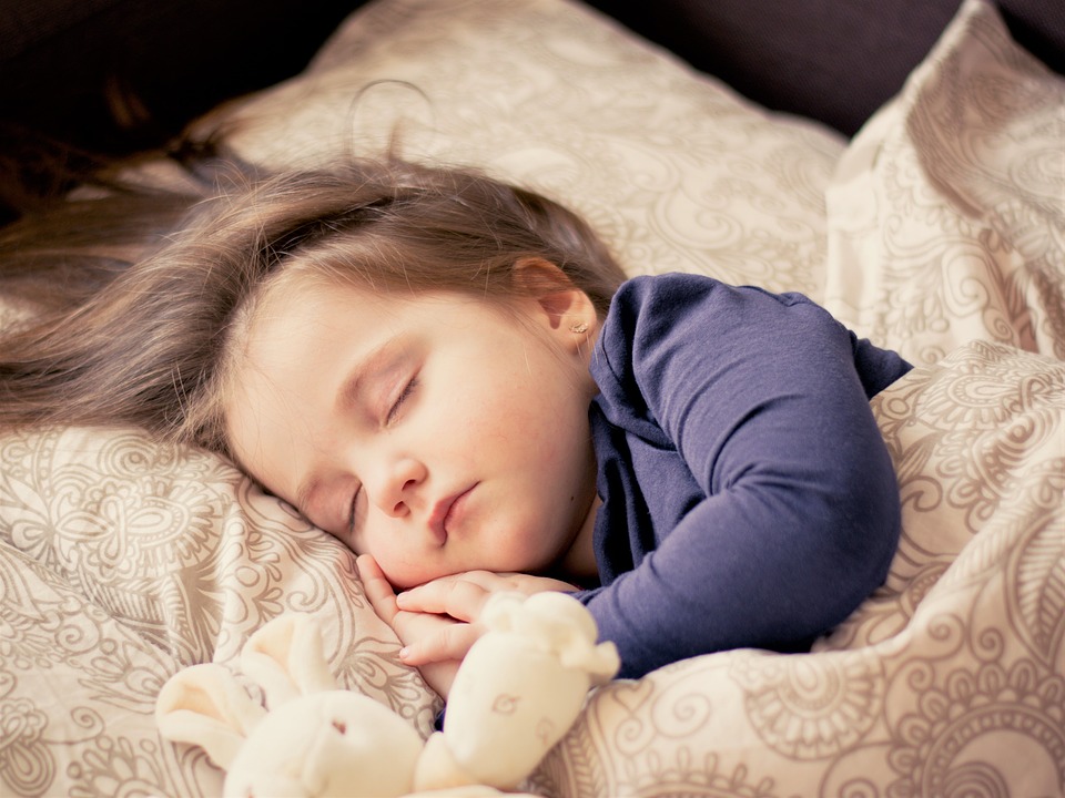 Anomalie del sonno dei bambini: come fare